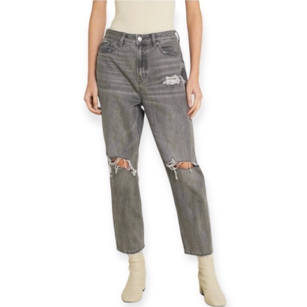 American Eagle 2 Short Mom Jeans Gray Women’s Distressed Ripped High Rise Frayed